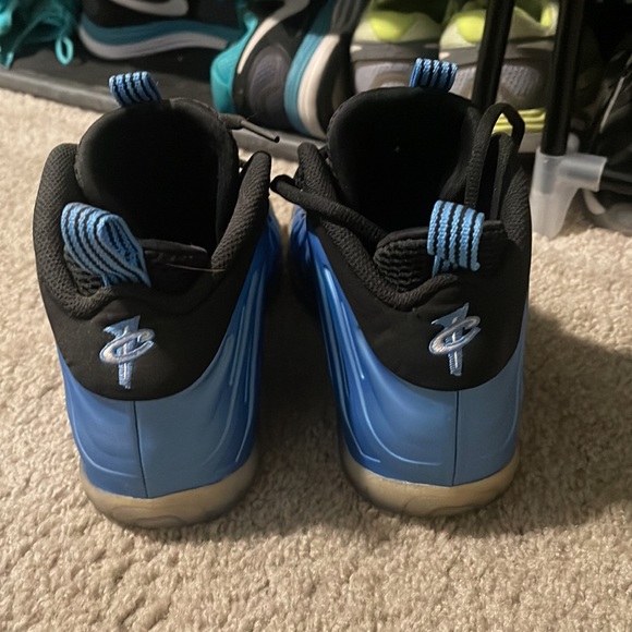 Foamposite 1 University Blue 5.5 - Picture 4 of 5
